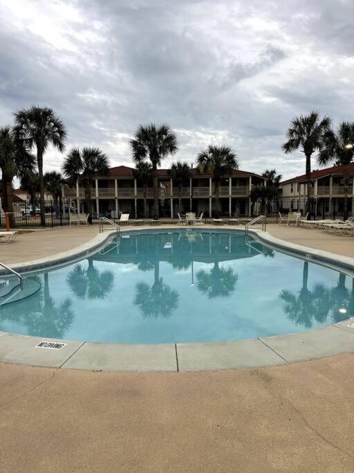 Lazy Palm 4 Pools Short Walk To Beach! Sleeps 5! Panama City Beach Eksteriør billede