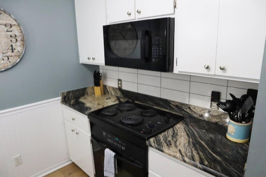 Lazy Palm 4 Pools Short Walk To Beach! Sleeps 5! Panama City Beach Eksteriør billede